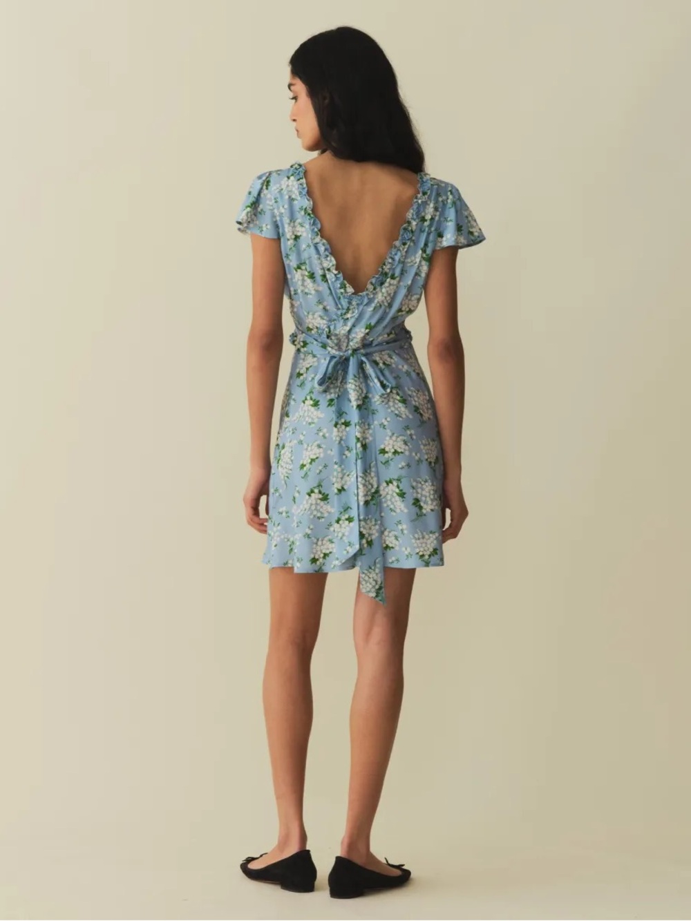 Doen Tayla Silk Ruffle V Neck Short Sleeve Mini Dress Sky May Bell Floral Blue - Picture 4 of 13